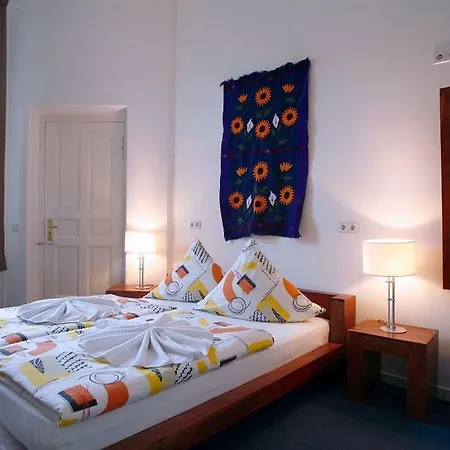 Stars Guest house 3*